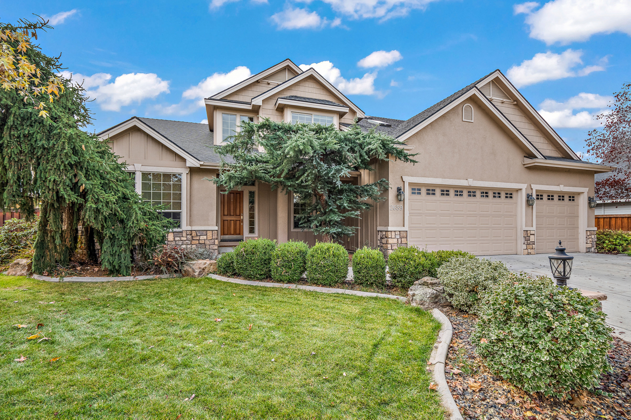 2659 West Wolf Rapids Drive